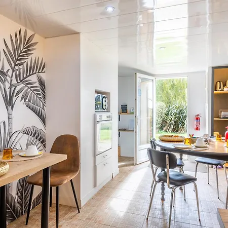 D'hotes Le Boiziller Bed & Breakfast